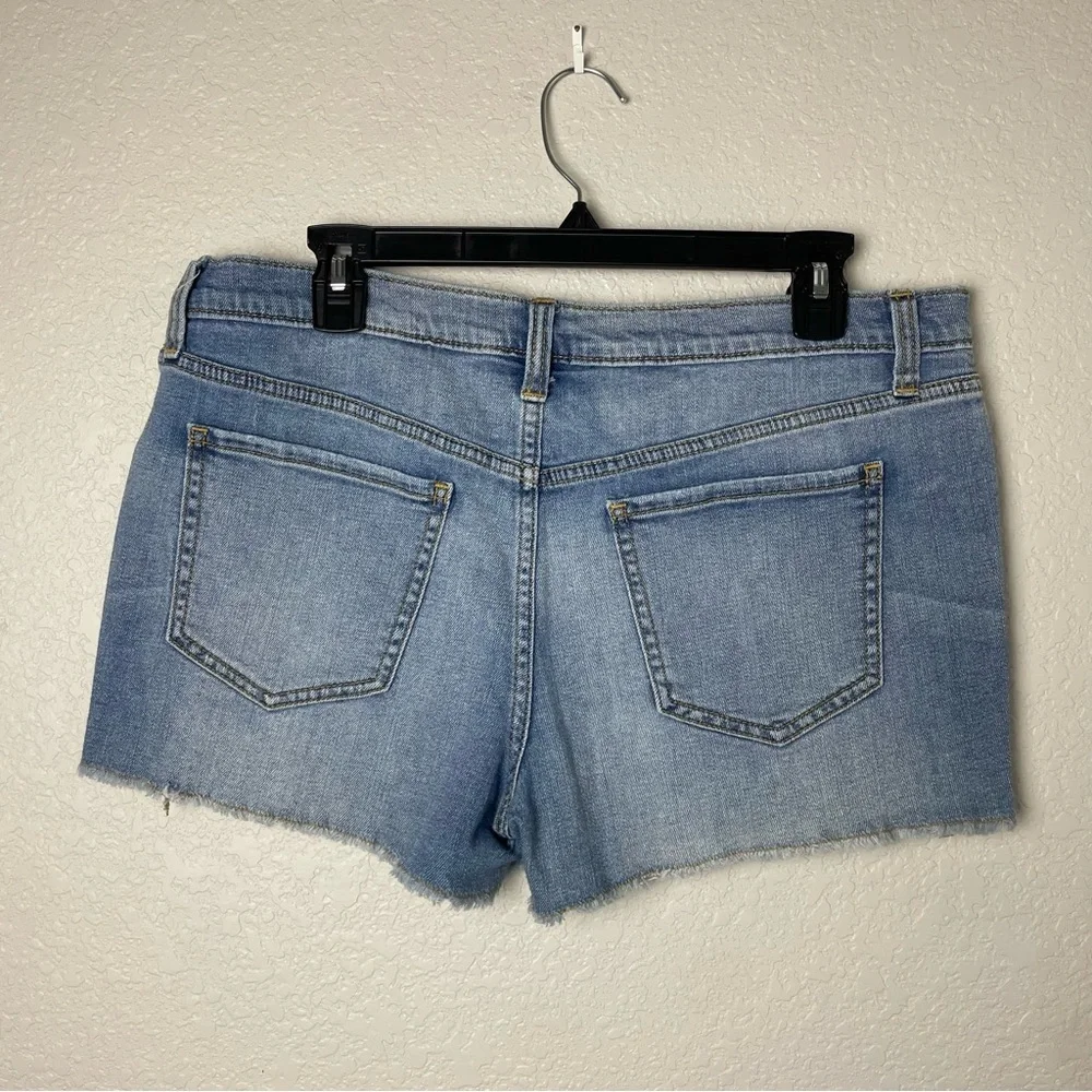 Mossimo Supply Co. Blue Distressed Jean Shorts Size 12/31